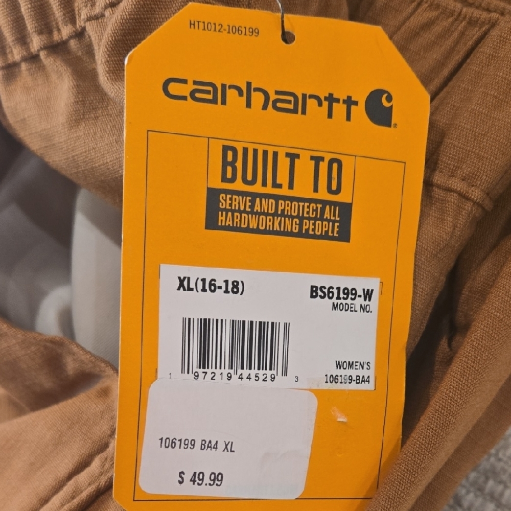 Carhartt Women's Tan Cargo Shorts - Picture 11 of 11